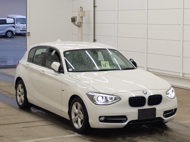 BMW 1-SERIES