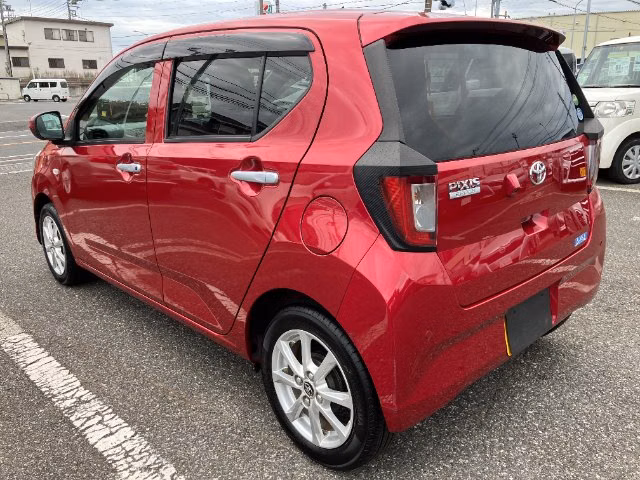 TOYOTA PIXIS EPOCH