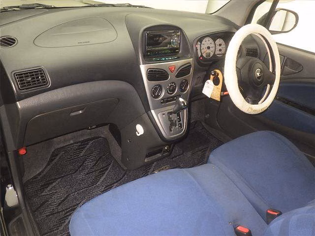 DAIHATSU MAX
