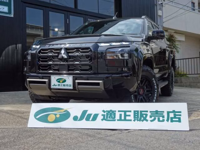 MITSUBISHI TRITON