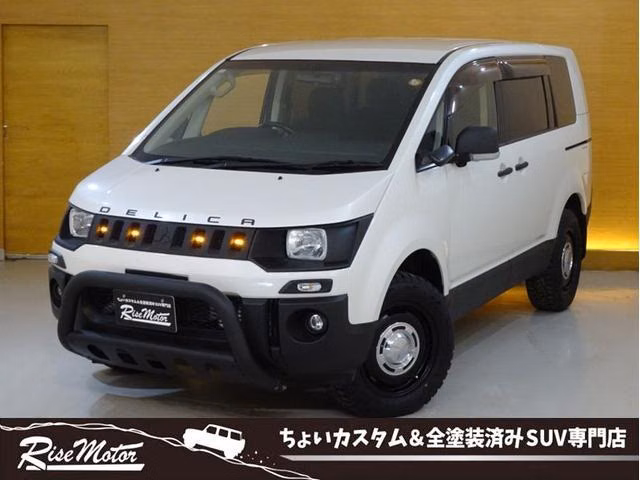 MITSUBISHI DELICA D:5