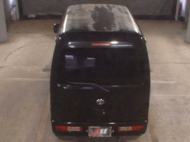 TOYOTA PIXIS VAN