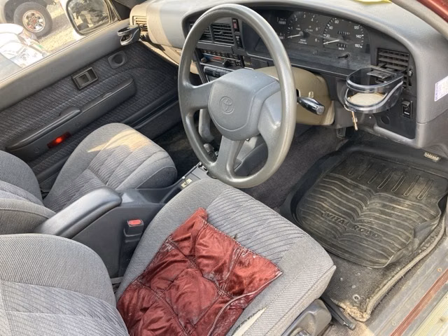 TOYOTA HILUX SURF