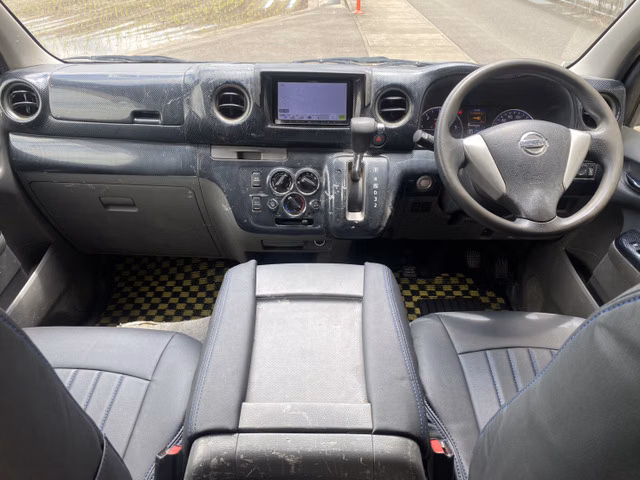 NISSAN NV350 CARAVAN
