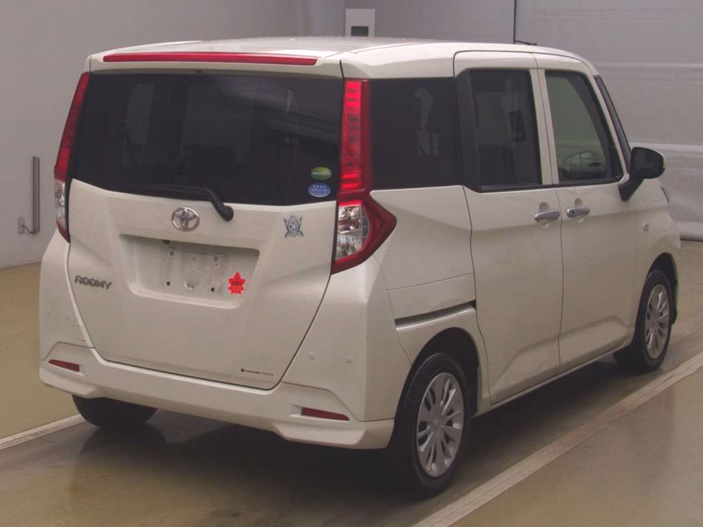 TOYOTA ROOMY