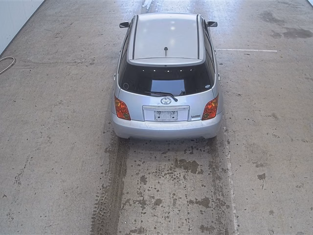TOYOTA IST