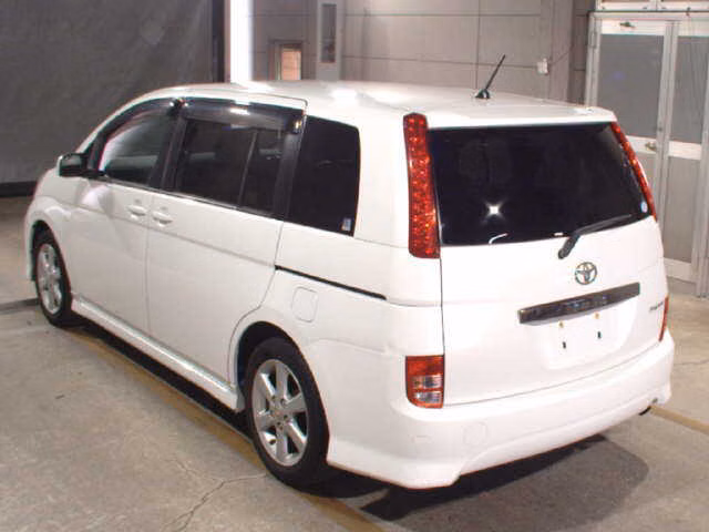 TOYOTA ISIS