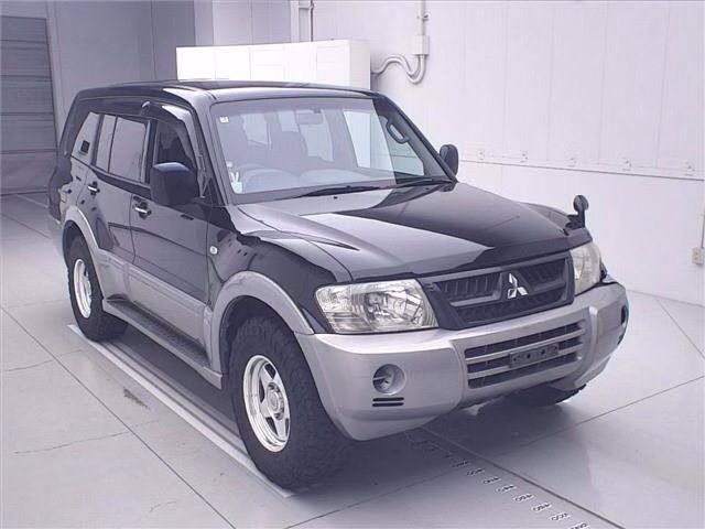 MITSUBISHI PAJERO