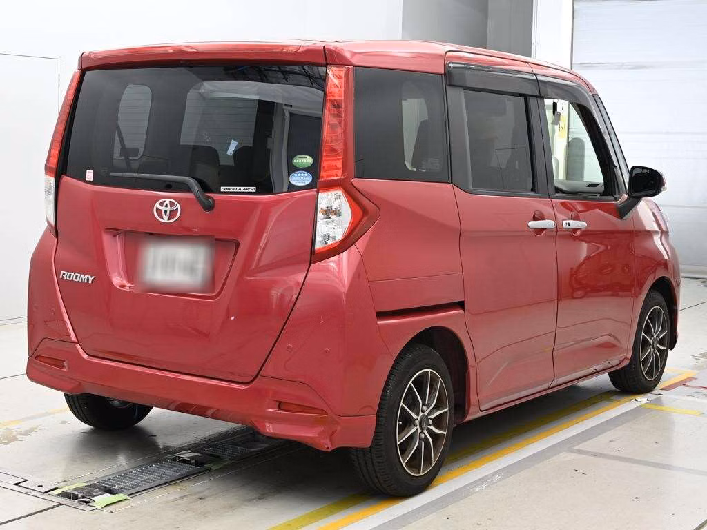 TOYOTA ROOMY