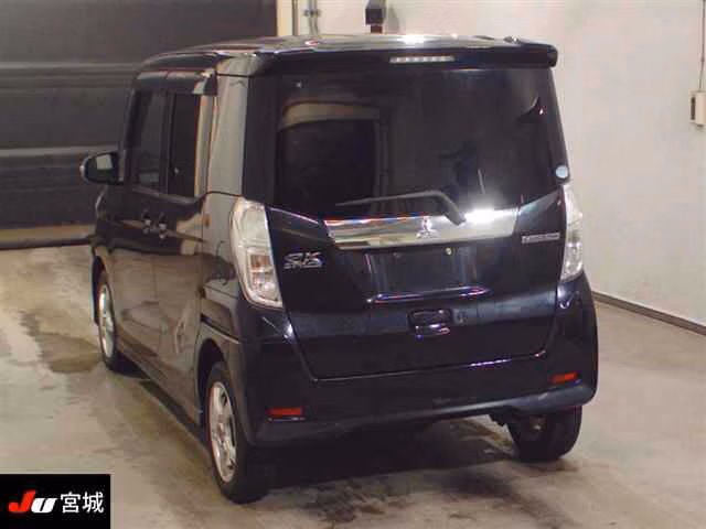 MITSUBISHI EK SPACE