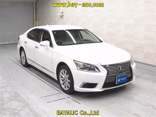 Lexus LS460