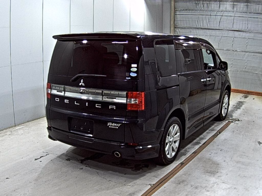 MITSUBISHI DELICA D:5