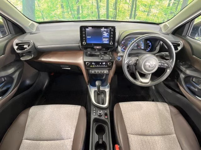TOYOTA YARIS CROSS