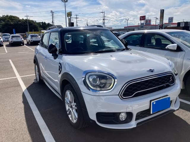 MINI CROSSOVER