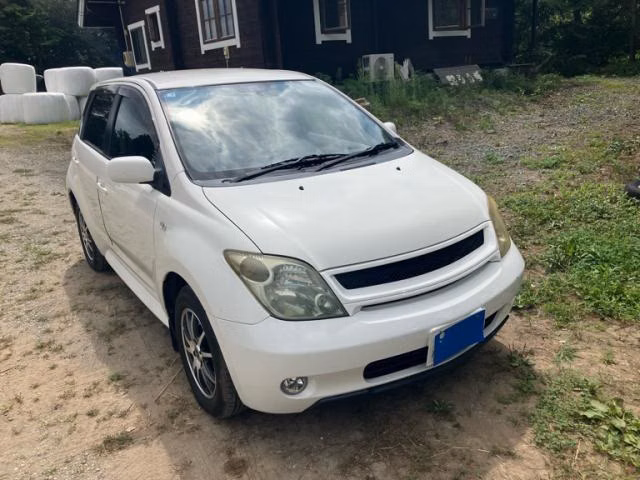 TOYOTA IST