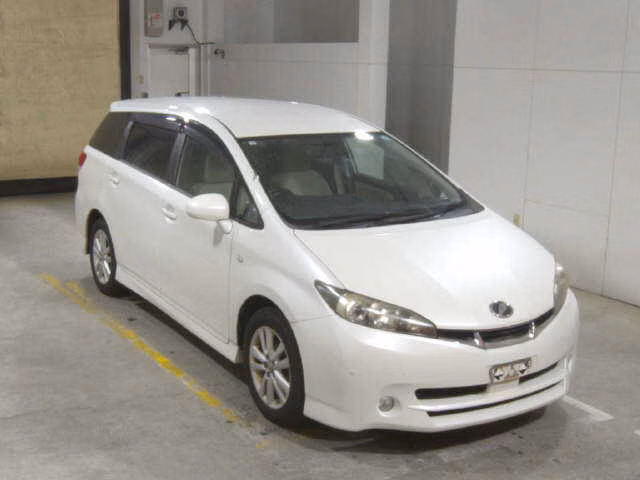 TOYOTA WISH