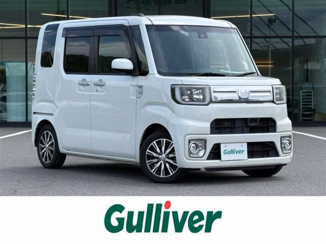 DAIHATSU WAKE