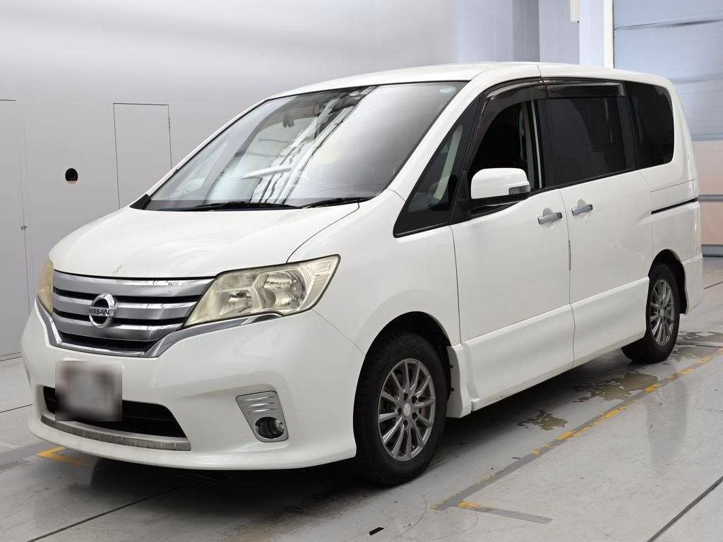 NISSAN SERENA