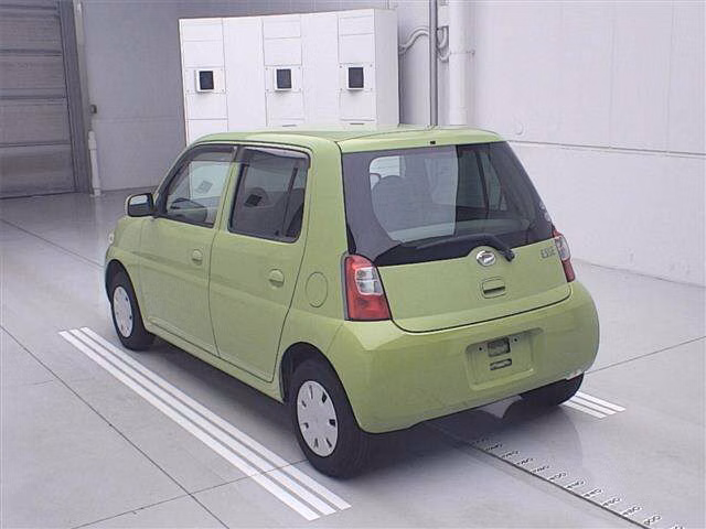 DAIHATSU ESSE