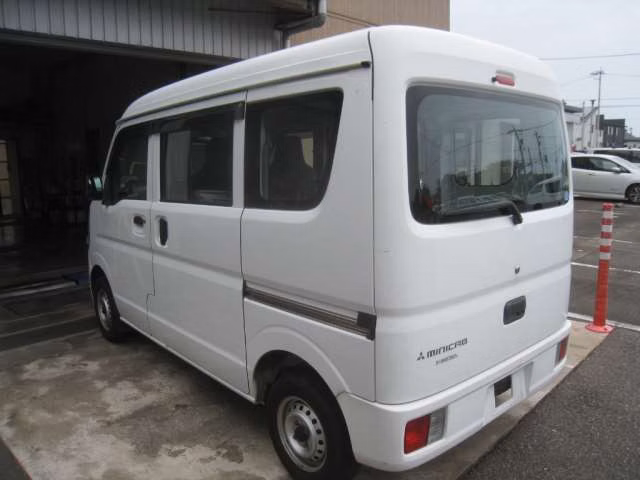 MITSUBISHI MINICAB