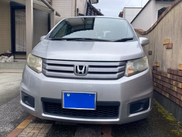 HONDA FREED SPIKE