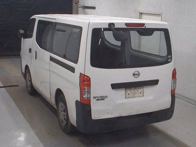 NISSAN NV350 CARAVAN
