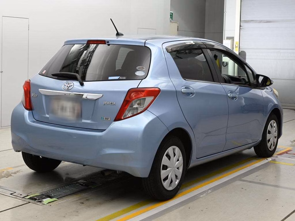 TOYOTA VITZ