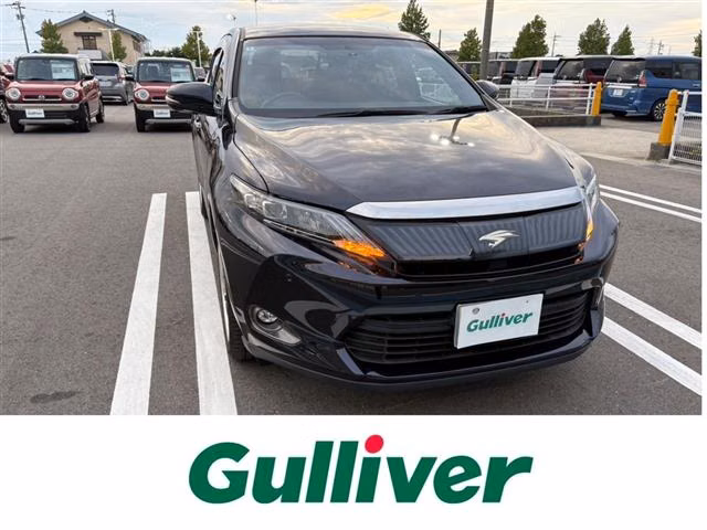 TOYOTA HARRIER