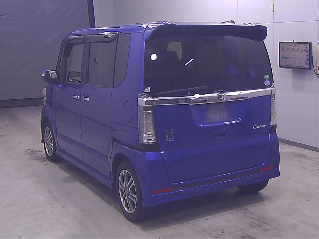 HONDA N-BOX