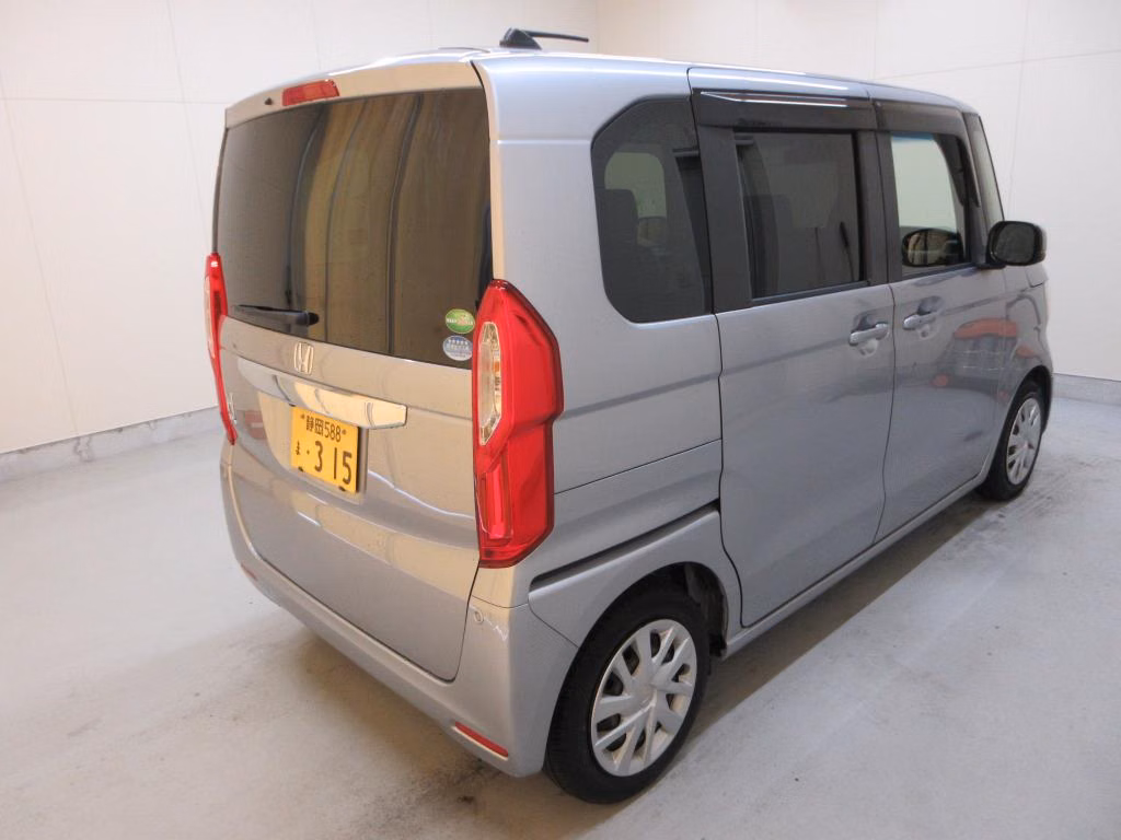 HONDA N-BOX
