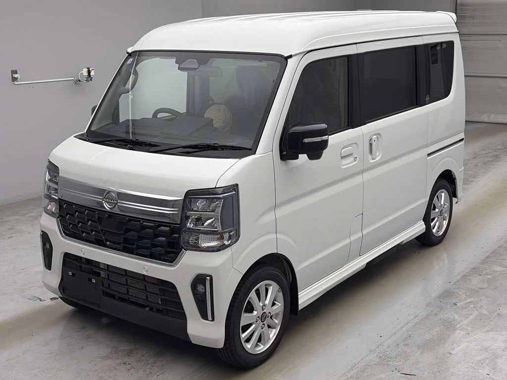 NISSAN NV100 CLIPPER