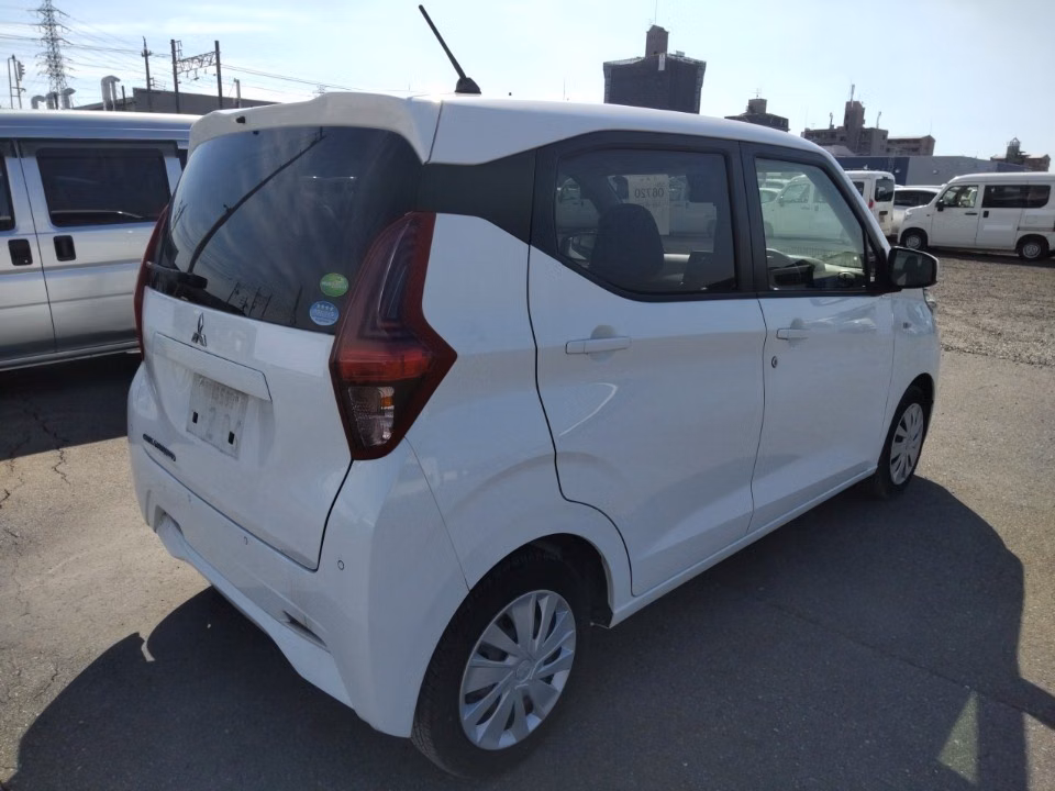 MITSUBISHI EK WAGON