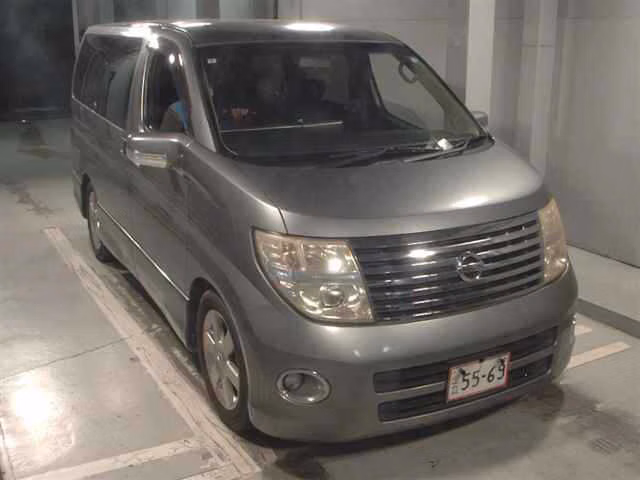 NISSAN ELGRAND