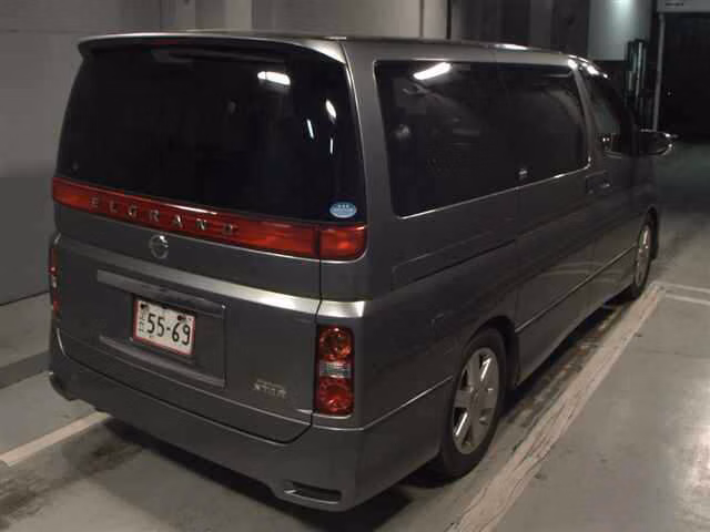 NISSAN ELGRAND