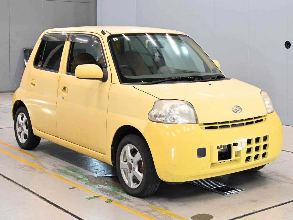 DAIHATSU ESSE