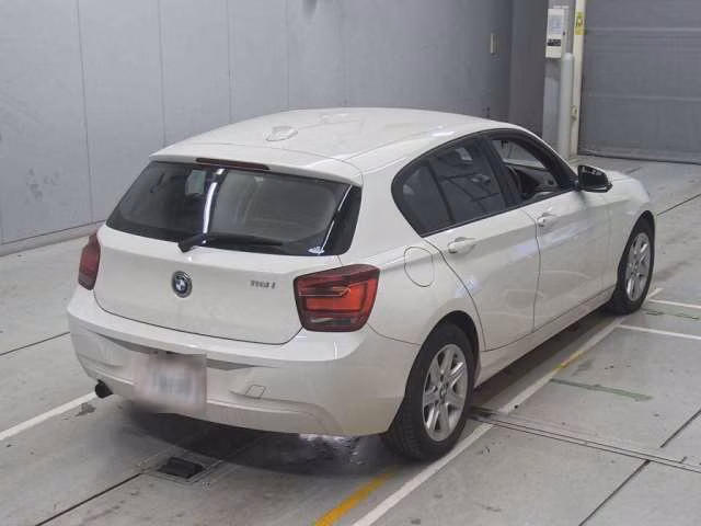BMW 1-SERIES