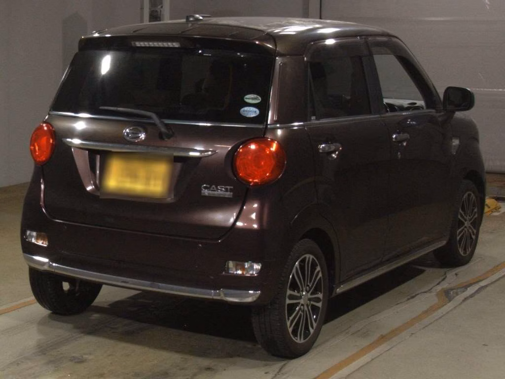DAIHATSU CAST