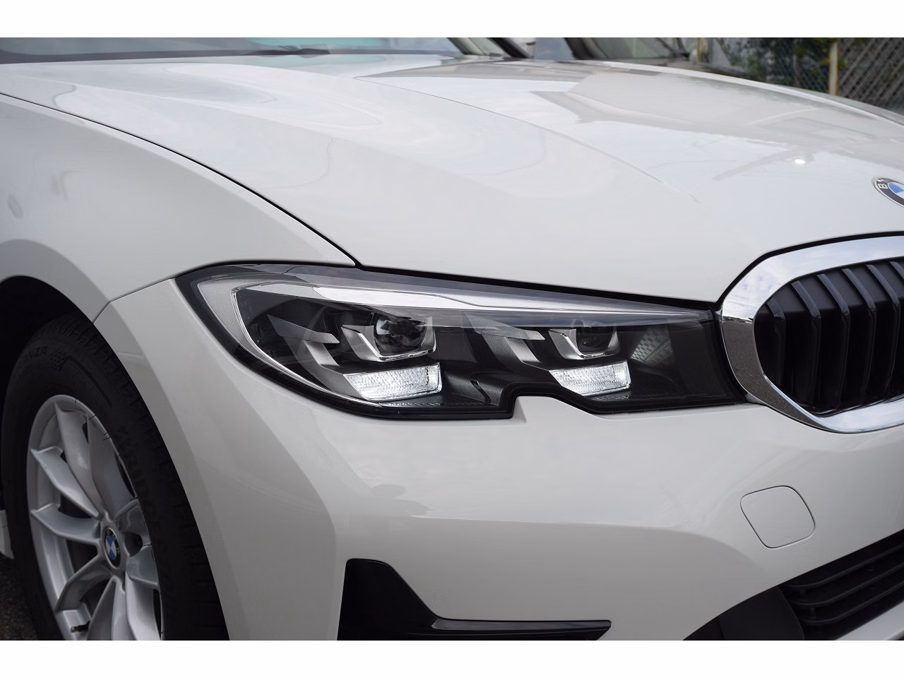 BMW 3-SERIES