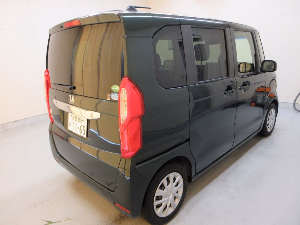 HONDA N-BOX