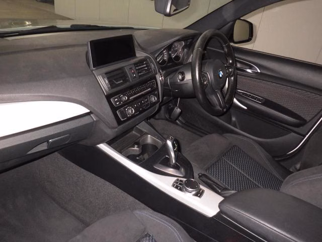BMW 1-SERIES