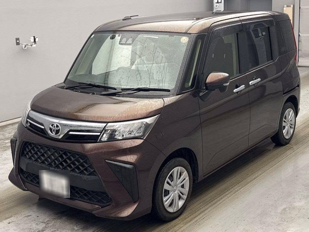 TOYOTA ROOMY