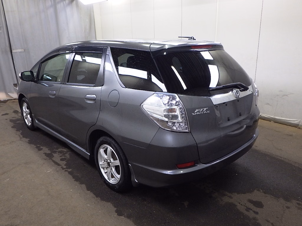 HONDA FIT SHUTTLE