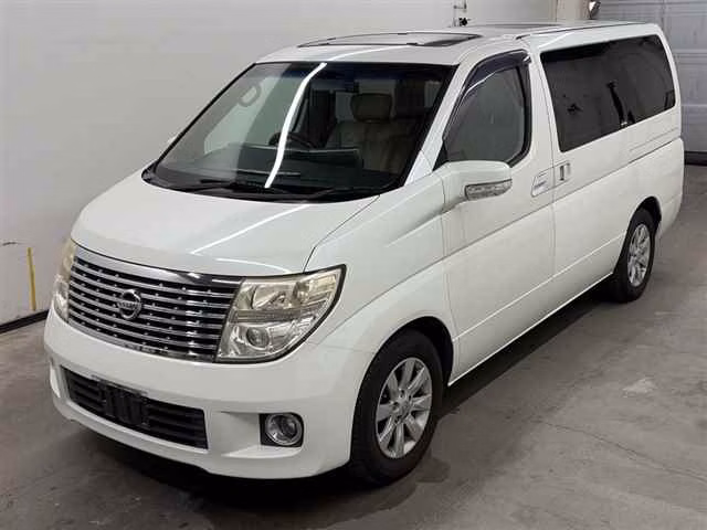 NISSAN ELGRAND