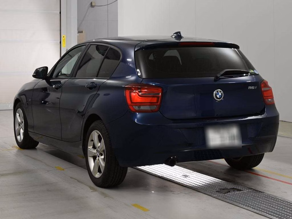 BMW 1-SERIES