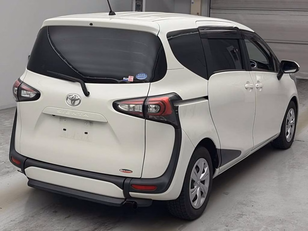 TOYOTA SIENTA