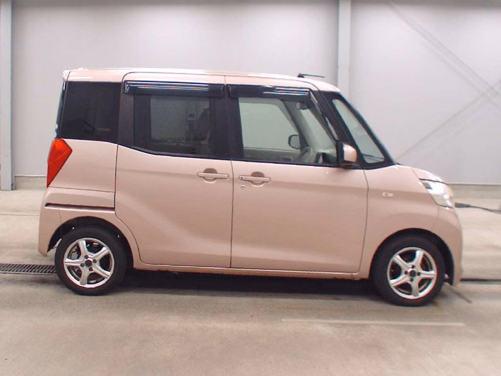 MITSUBISHI EK SPACE