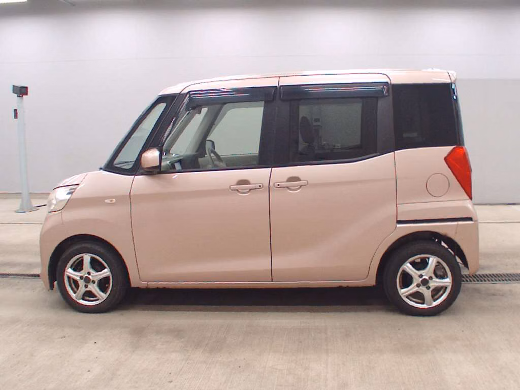 MITSUBISHI EK SPACE