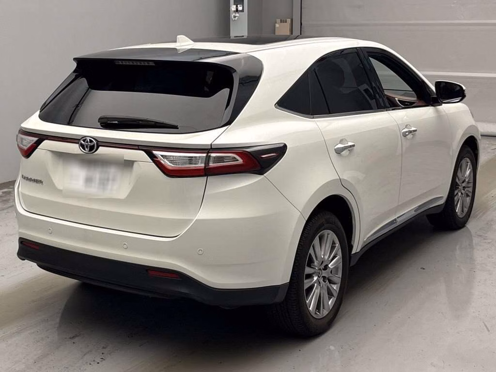 TOYOTA HARRIER
