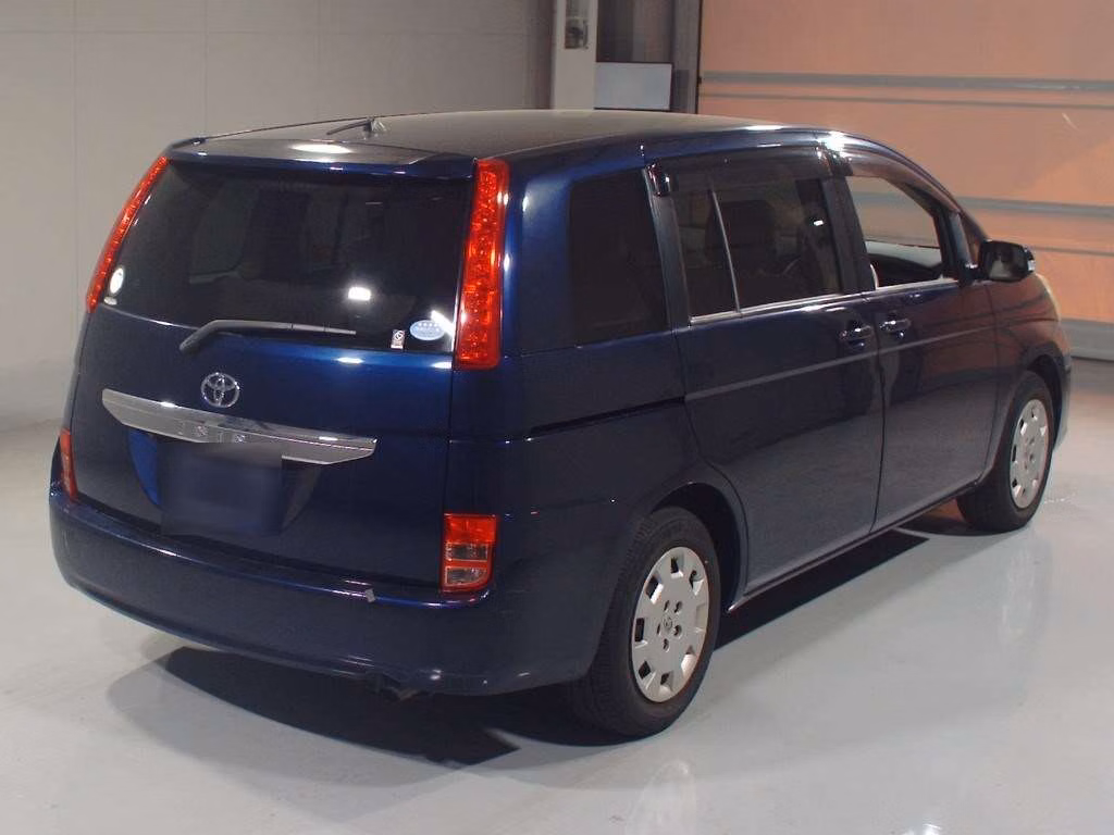 TOYOTA ISIS