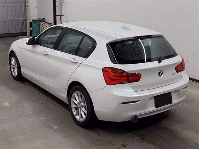 BMW 1-SERIES